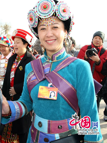 Female NPC delegates from ethnic minorities[China.org.cn]