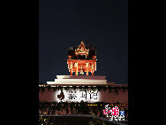 The Thailand Pavilion has been painted red and gold, among other colors, to create a beautiful backdrop. It reveals traditional Thai architectural features. The pavilion's mascot 'Tai' - a cute, friendly and cheerful child-giant – will welcome visitors at the entrance.[Photo by Hu Di]