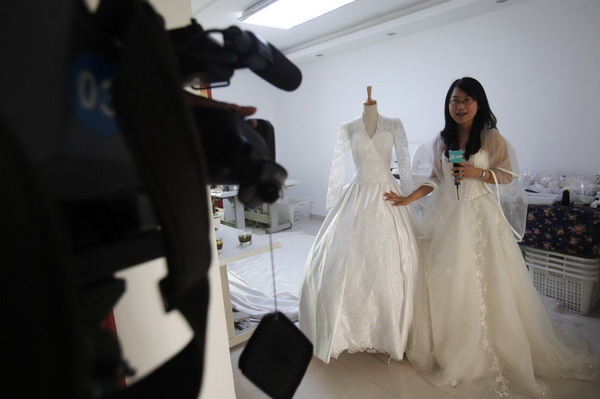 Copycat royal wedding gown a hit