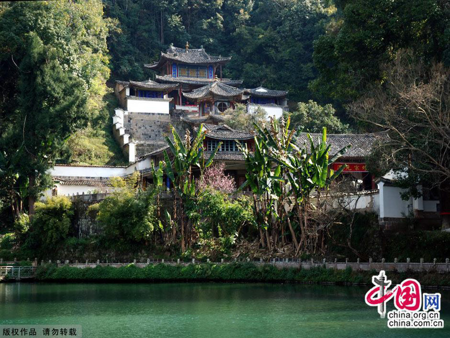 Tengchong in Baoshan, Yunnan, is located on the border with Myanmar. It was once a communications hub of the Silk Road. As a cultural and historical city, it is now a trading post for emerald.