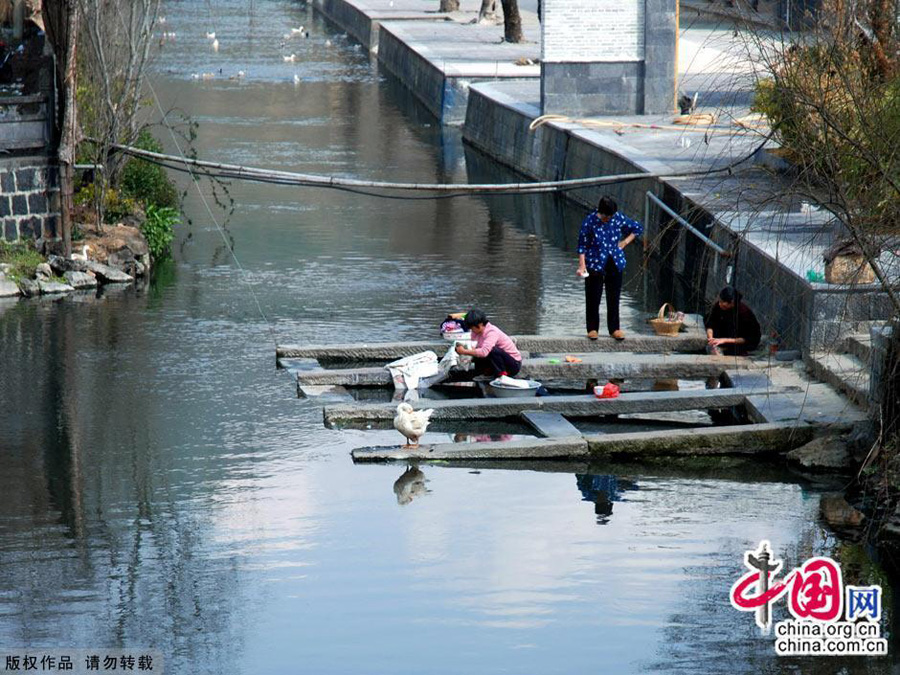 Tengchong in Baoshan, Yunnan, is located on the border with Myanmar. It was once a communications hub of the Silk Road. As a cultural and historical city, it is now a trading post for emerald.