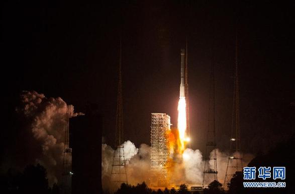 China successfully launched another satellite into space for its indigenous global navigation and positioning network at 11:33 p.m. Beijing Time on October 25, 2012.