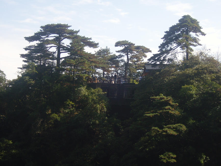 Located to the northeast of Shangrao City, Jiangxi Province, Mt. Sanqingshan was inscribed on UNESCO's World Heritage List. The granite landforms are the most valued component of Sanqingshan landscape.