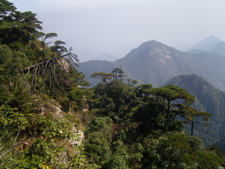 Located to the northeast of Shangrao City, Jiangxi Province, Mt. Sanqingshan was inscribed on UNESCO's World Heritage List. The granite landforms are the most valued component of Sanqingshan landscape.